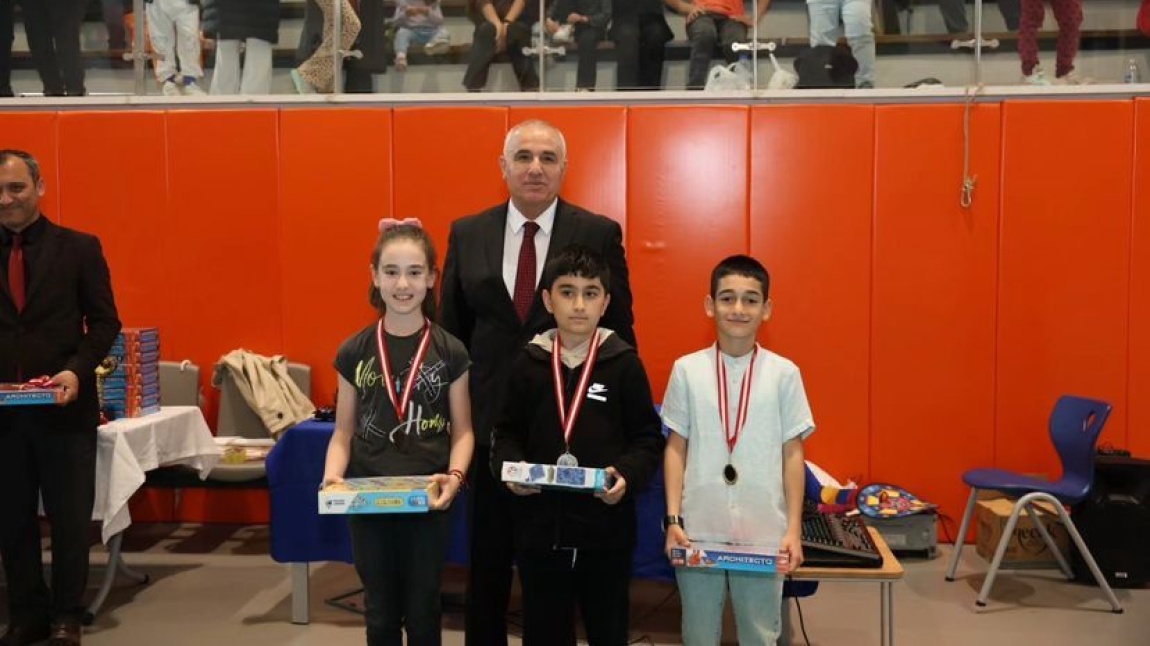 Türkiye Akıl ve Zeka Oyunları Turnuvası İl Finallerinde Dereceye Giren Öğrencimizi Tebrik Ederiz